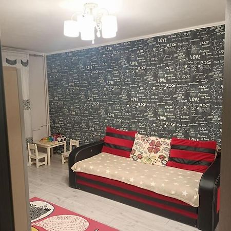 Private Room Near 3 Min Metrou Crangasi, 40 M2 Bukares Bagian luar foto