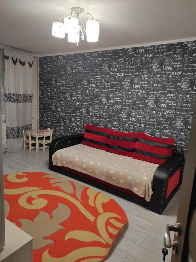 Private Room Near 3 Min Metrou Crangasi, 40 M2 Bukares Bagian luar foto
