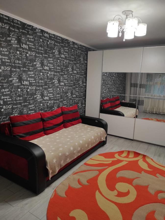 Private Room Near 3 Min Metrou Crangasi, 40 M2 Bukares Bagian luar foto
